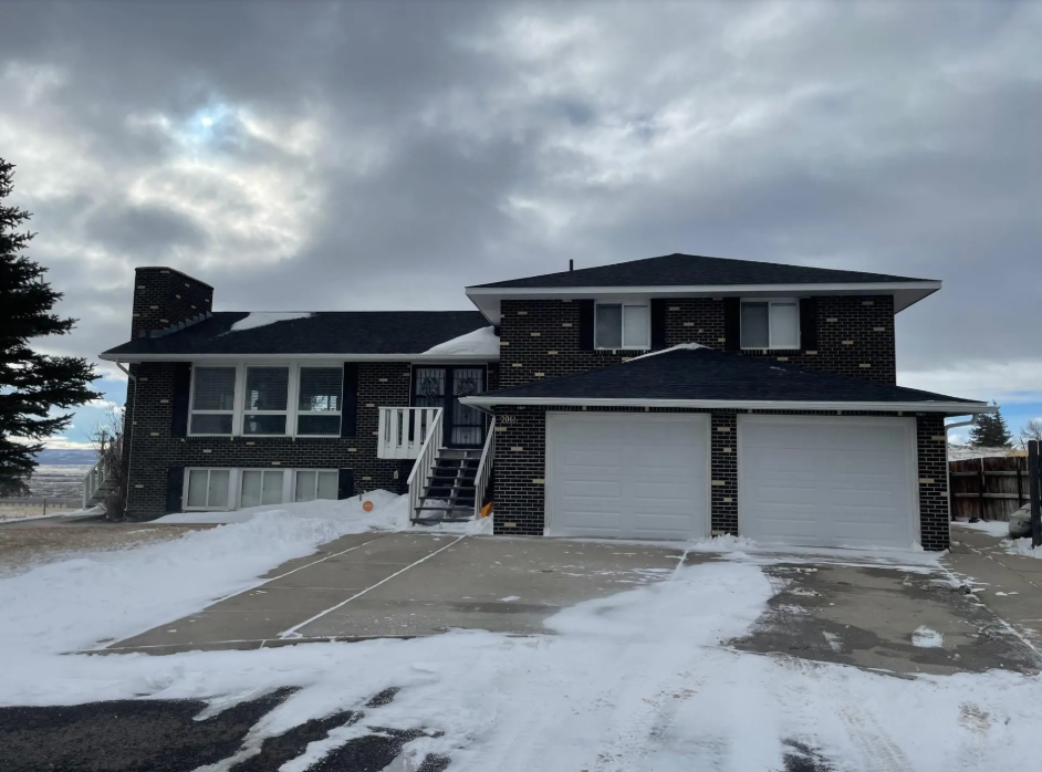 2061 Royal Court 2061 Royal Court